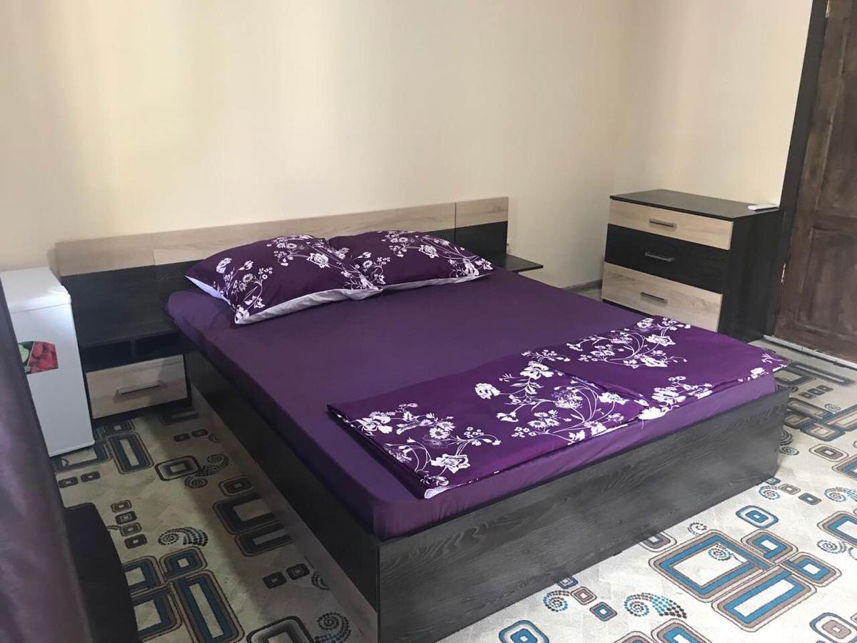 Барнаба גגרה מראה חיצוני תמונה